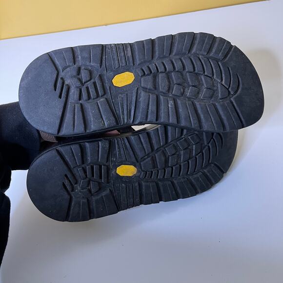 Chaco Black and Brown Sport Sandals with Adjustable Straps - Picture 7 of 7